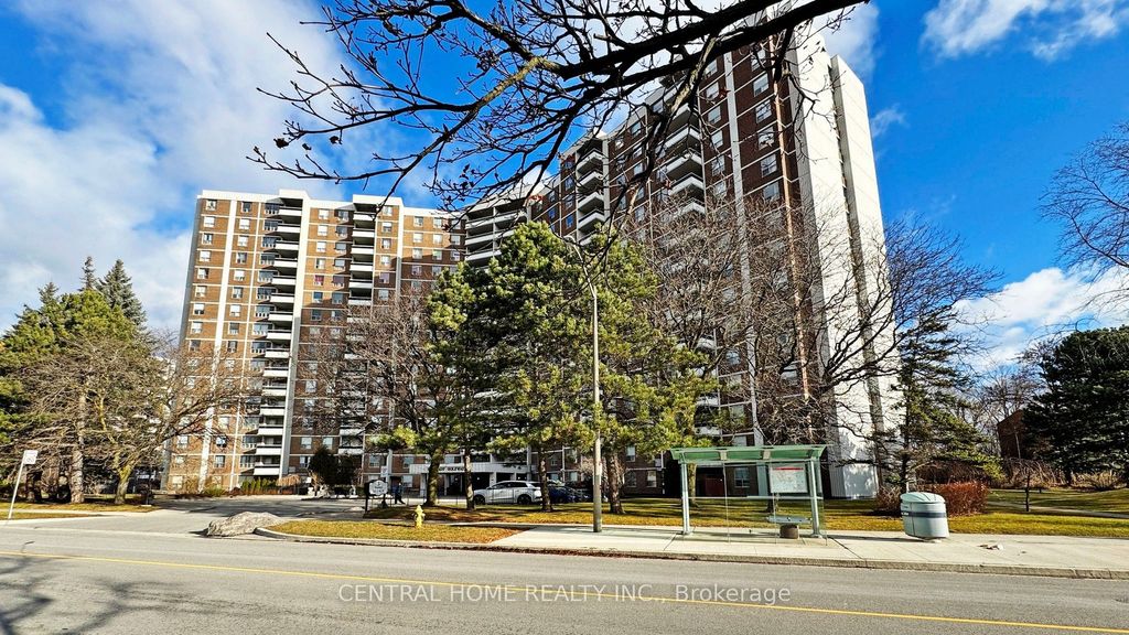 Photo of 5 Shady Golfway N/A #715, Toronto, ON M3C 3A4 (MLS # C12603948)
