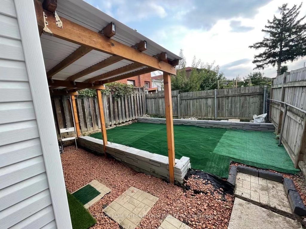 Photo of 283 Harvie Avenue, Toronto, ON M6E 4L1 (MLS # W12608730)