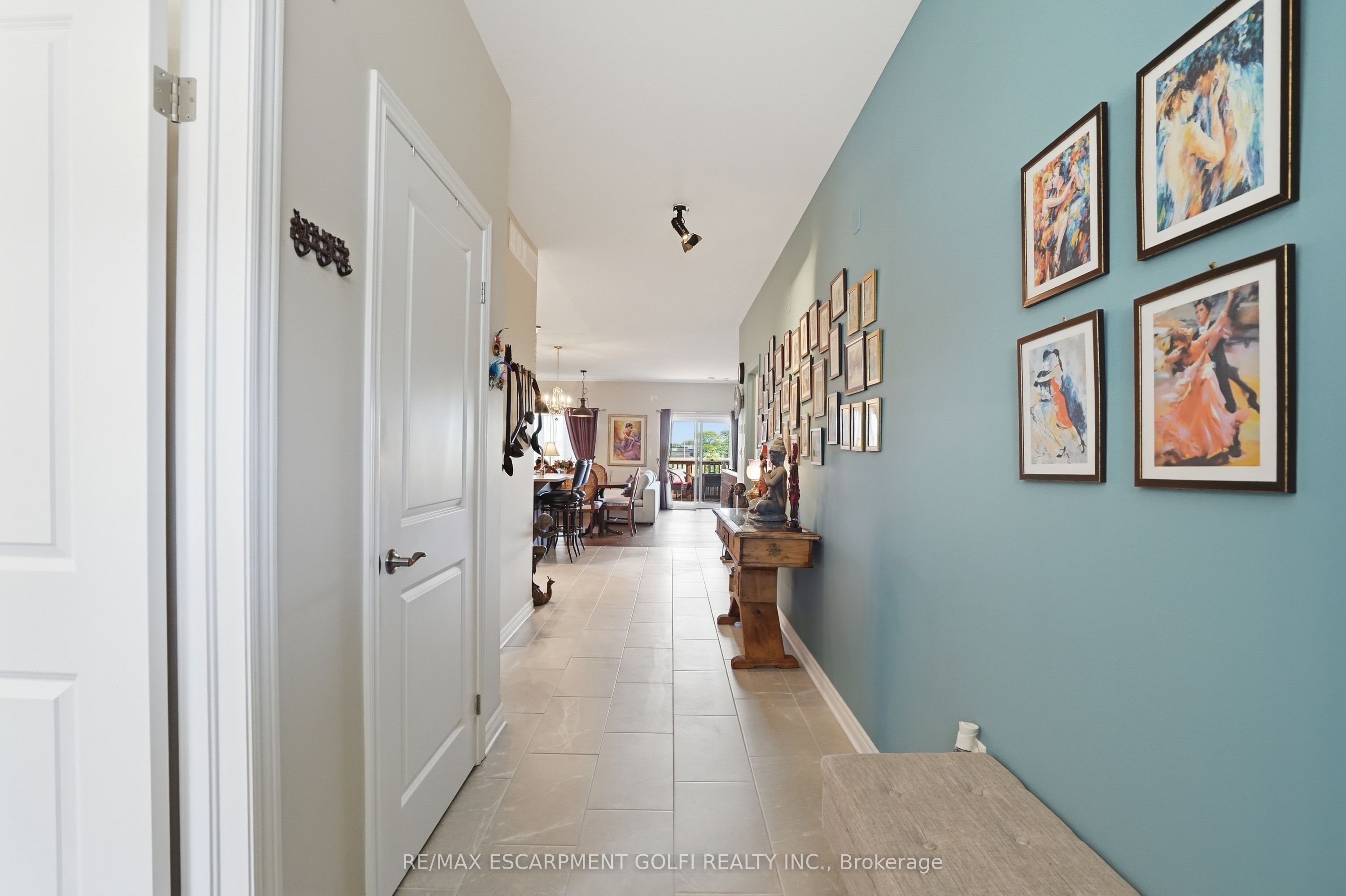 45 Dorchester Boulevard 12