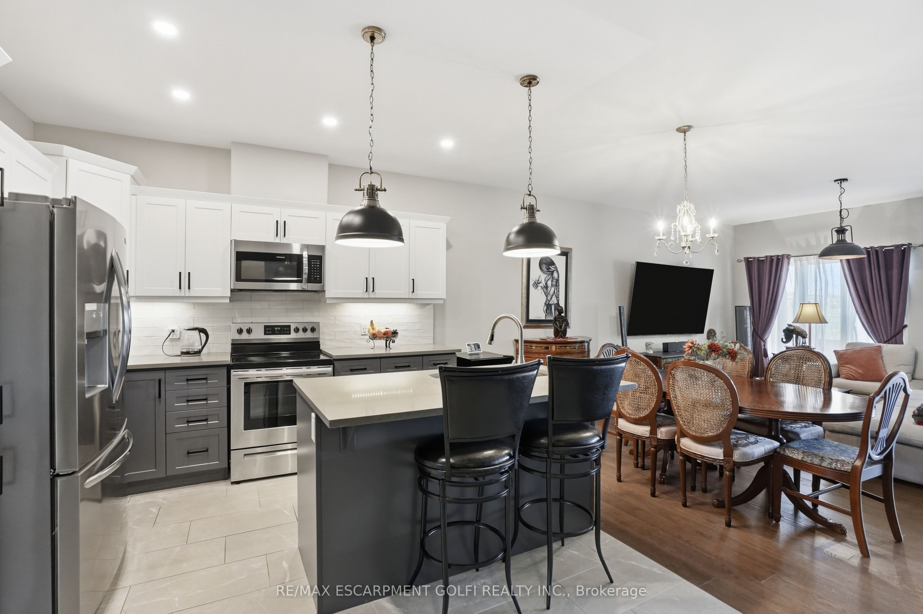 45 Dorchester Boulevard 12