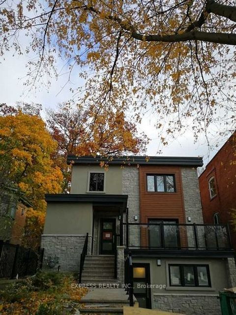 497 Parkside Drive 4 Toronto ON M6R 2Z9