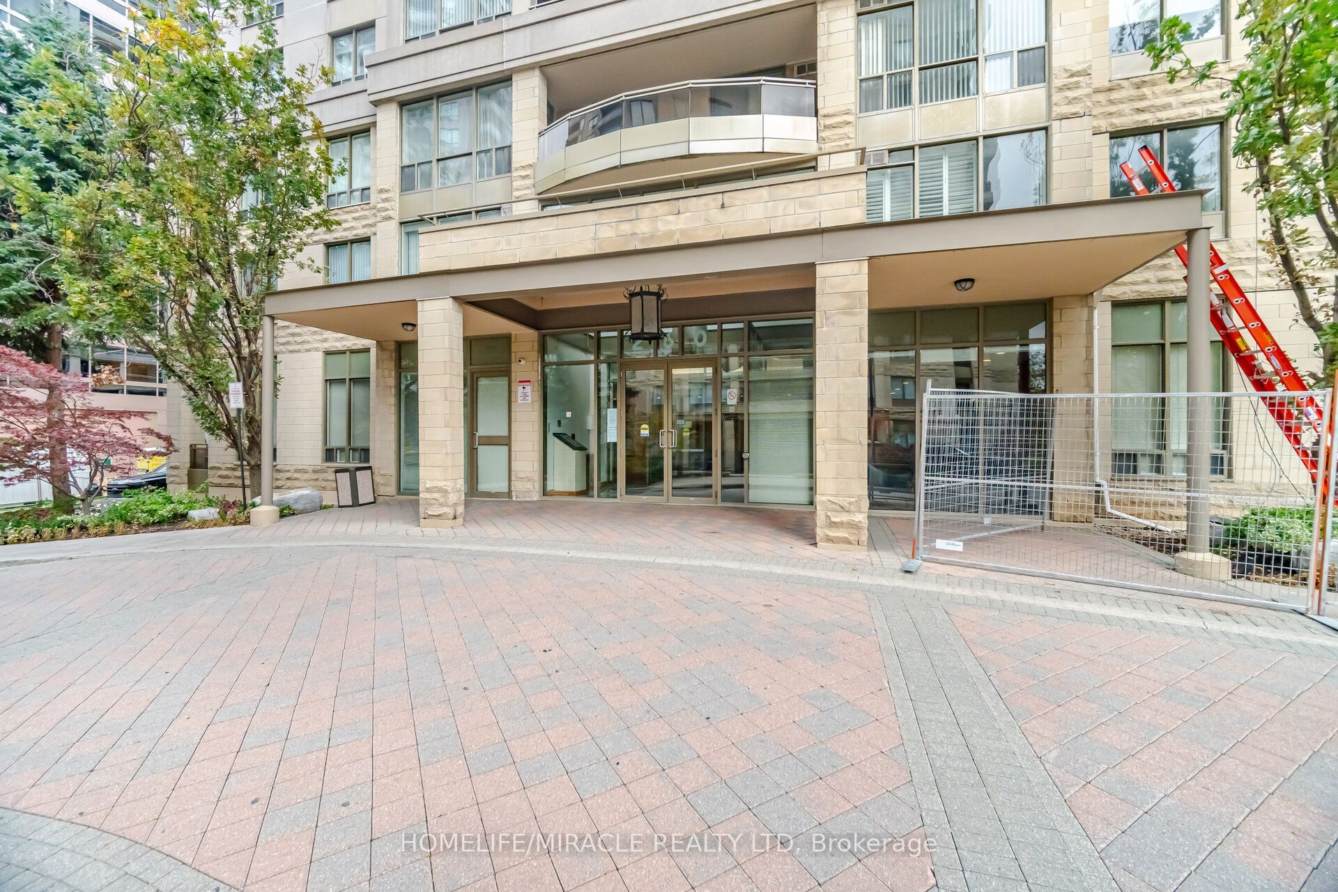 260 Doris Avenue 301