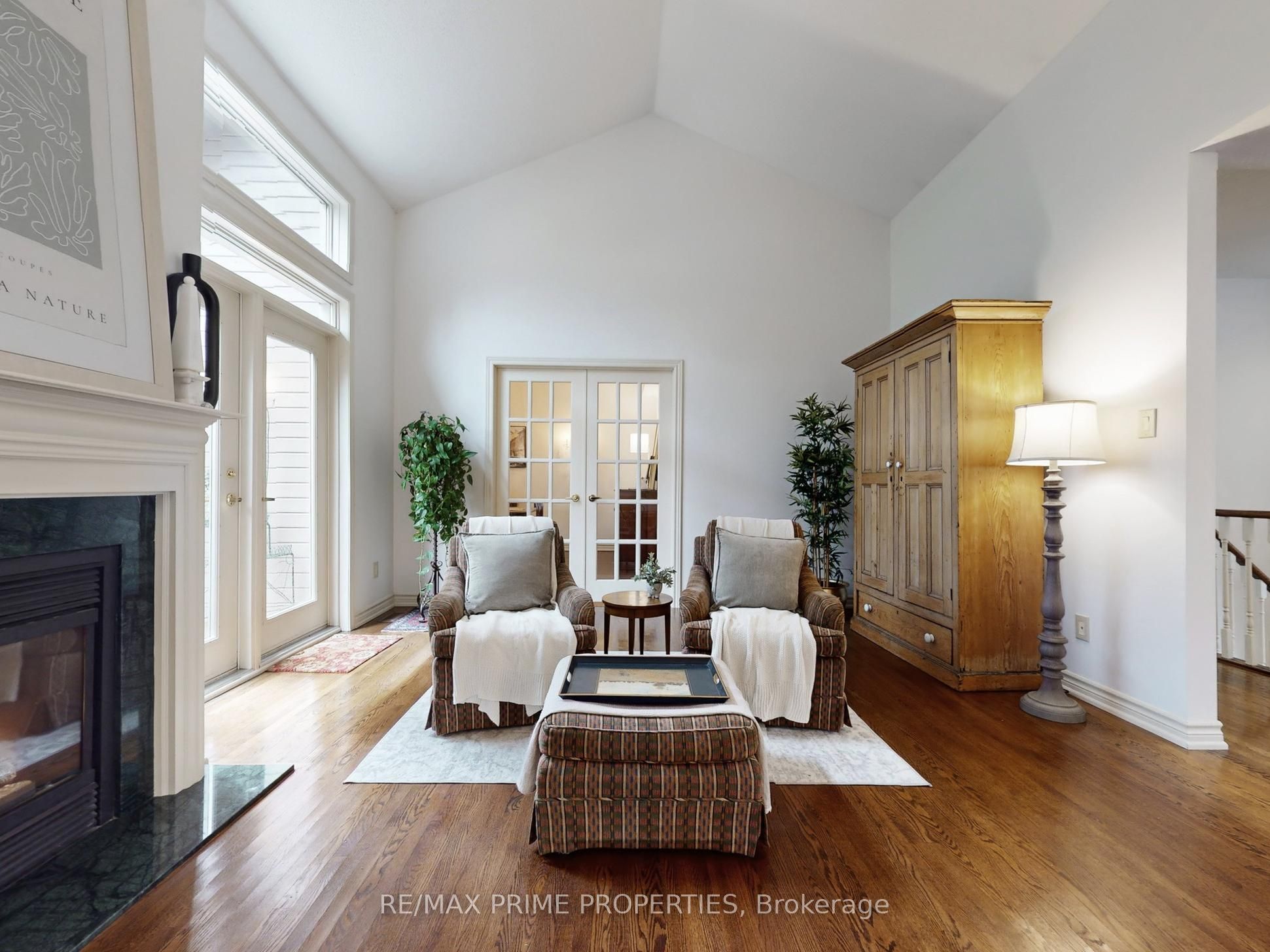 4 Colleen Bay Way