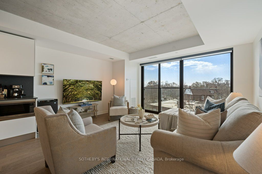 Photo of 2720 Dundas Street W #323, Toronto, ON M6P 1Y2 (MLS # W13156944)