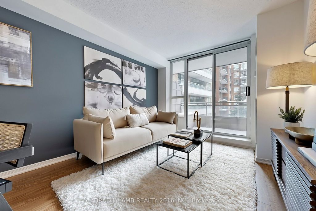 Photo of 245 Davisville Avenue #302, Toronto, ON M4S 3H4 (MLS # C12736374)
