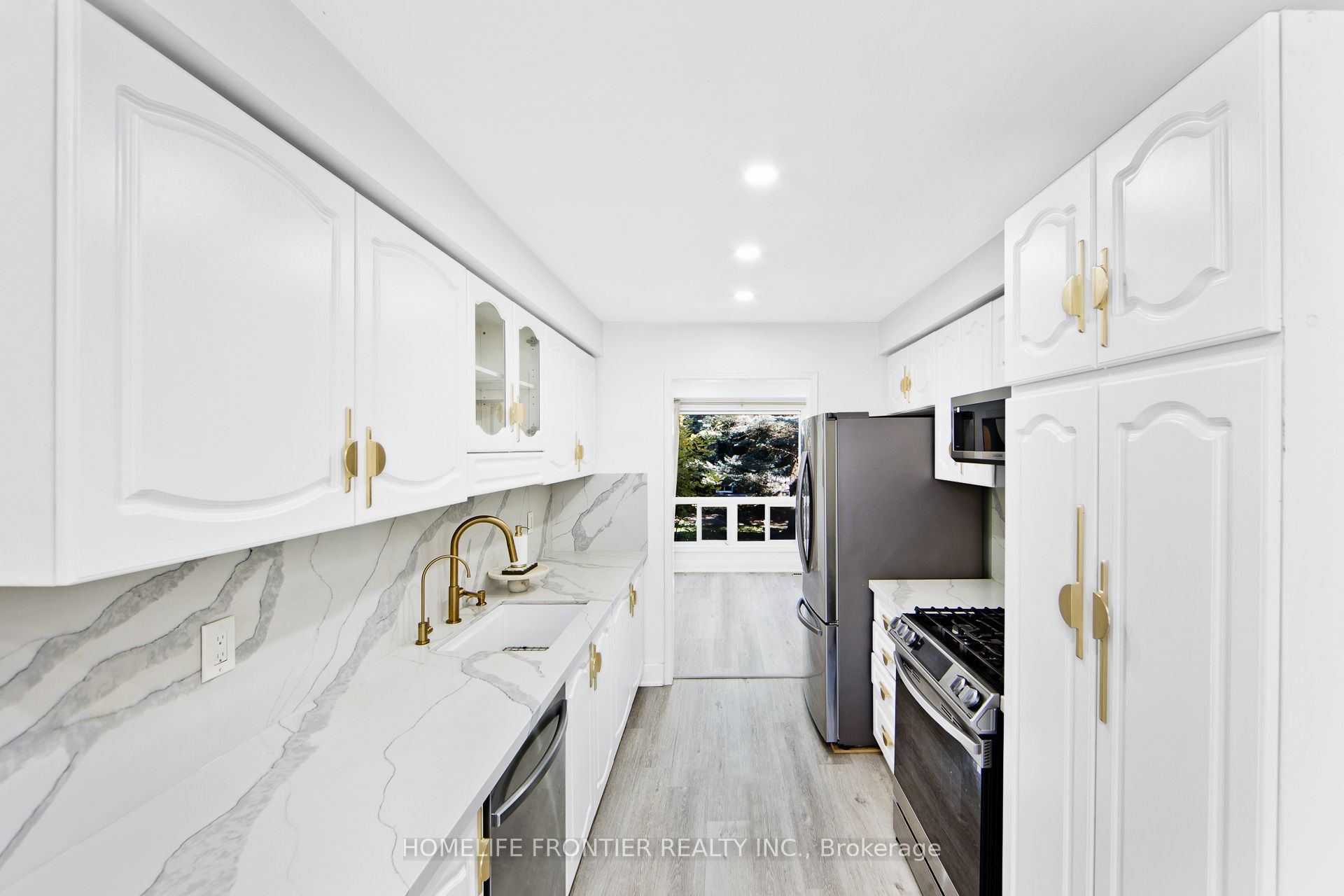 9 Lancewood Crescent
