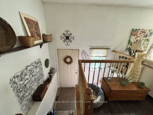 Photo of 970 Killarney Crescent, Kingston, ON K7M 8C7 (MLS # X14032282)