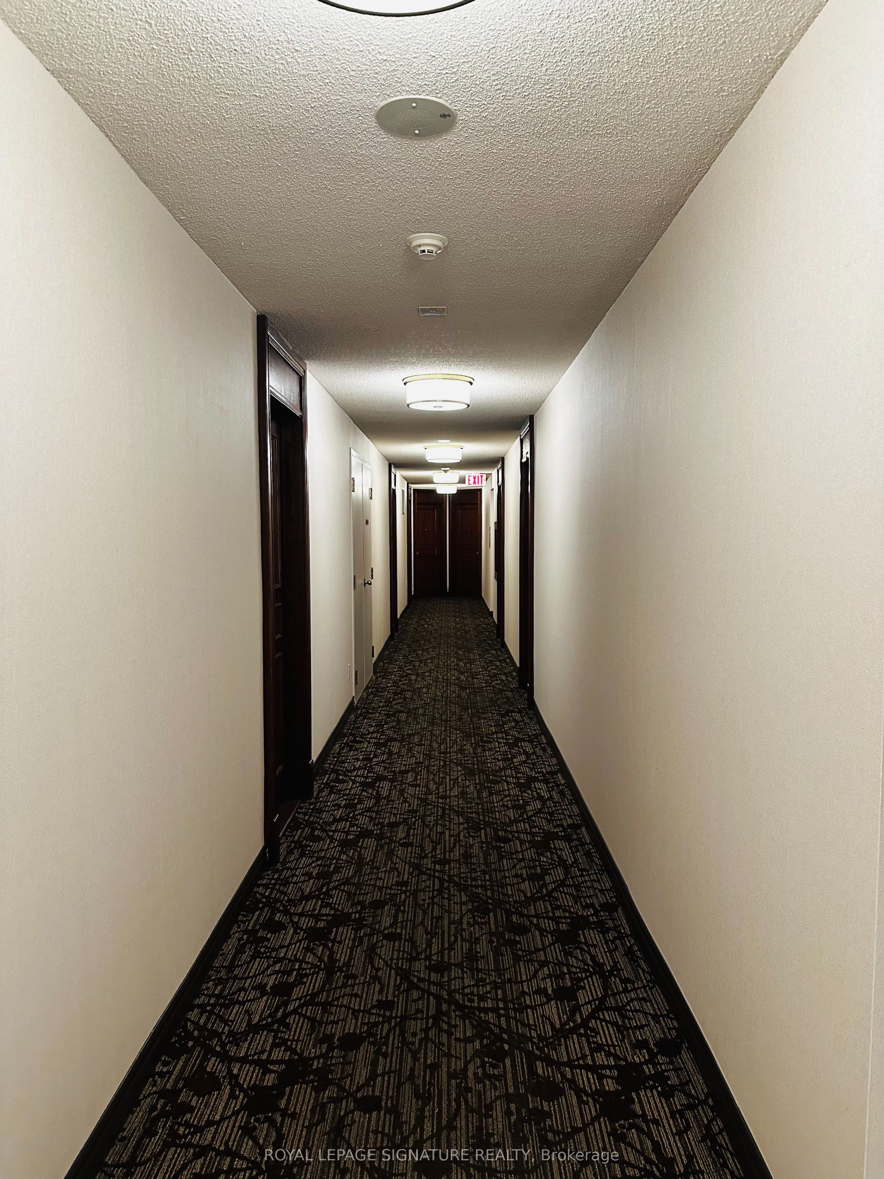 2545 Erin Centre Boulevard 404