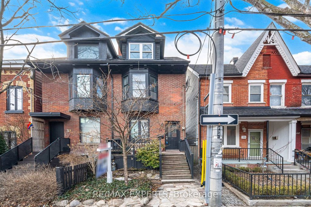 Photo of 34 Grant Street, Toronto, ON M4M 2H5 (MLS # E12915456)