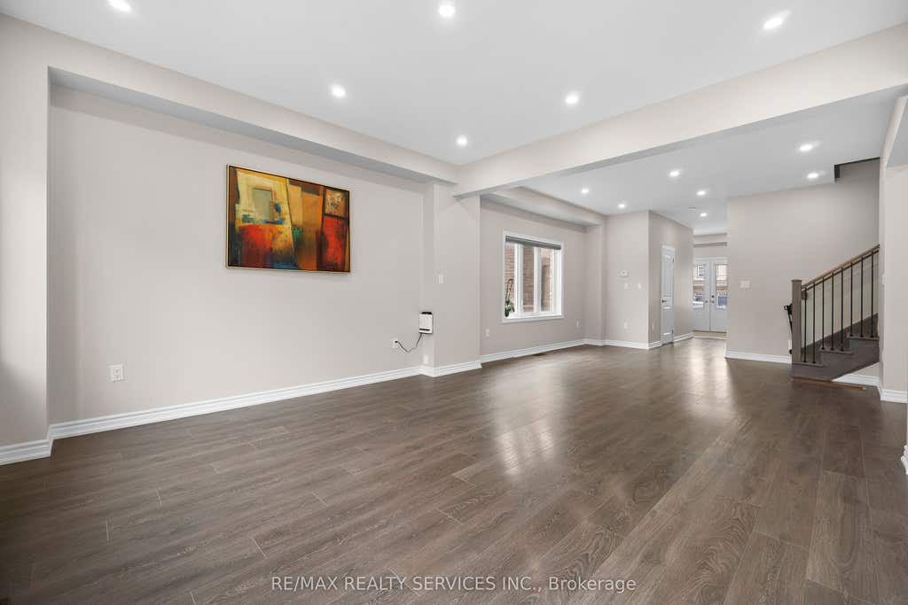 Photo of 178 Tumblewood Place, Welland, ON L3B 0J3 (MLS # X13704612)