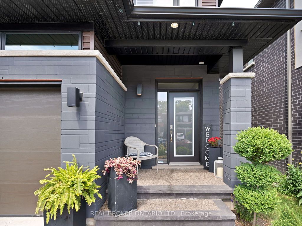 Photo of 67 Lexington Avenue, Hamilton, ON L8J 0L5 (MLS # X12551298)