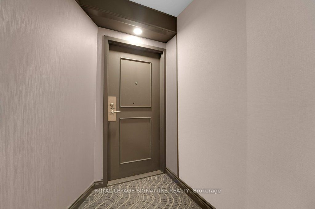 22 Clarissa Drive 1404