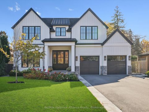 2074 Seabrook Drive Oakville ON L6L 2T9