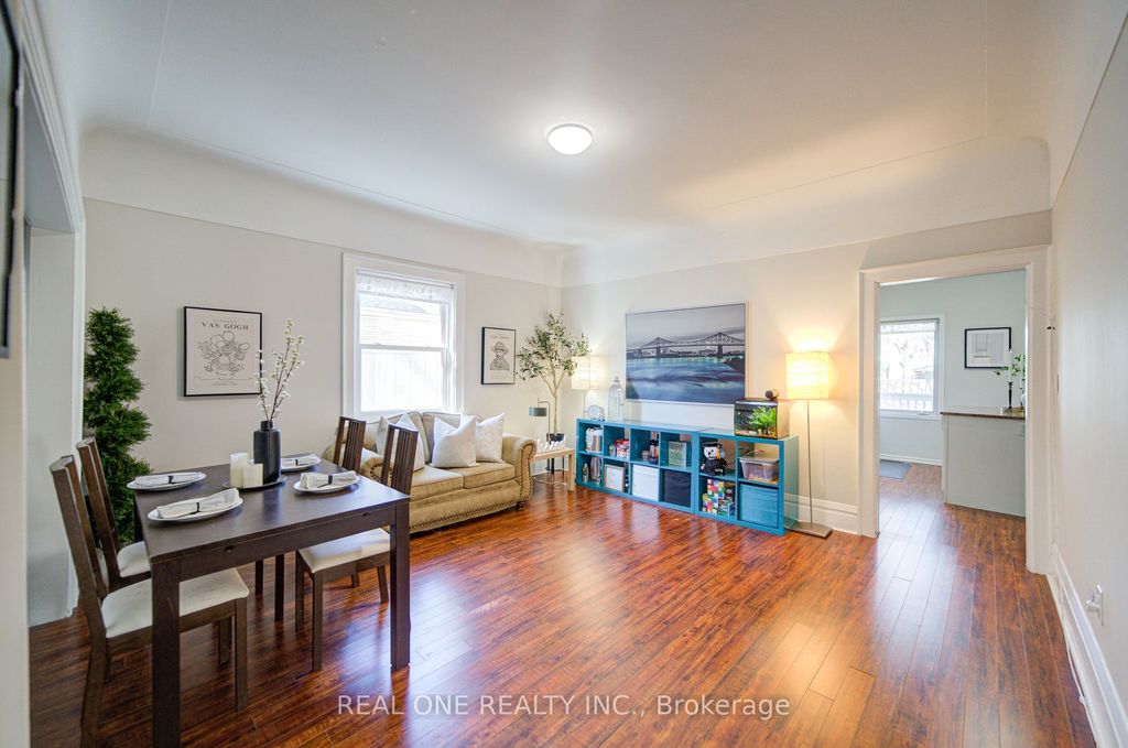 Photo of 102 Royal Avenue, Hamilton, ON L8S 2C6 (MLS # X12864716)