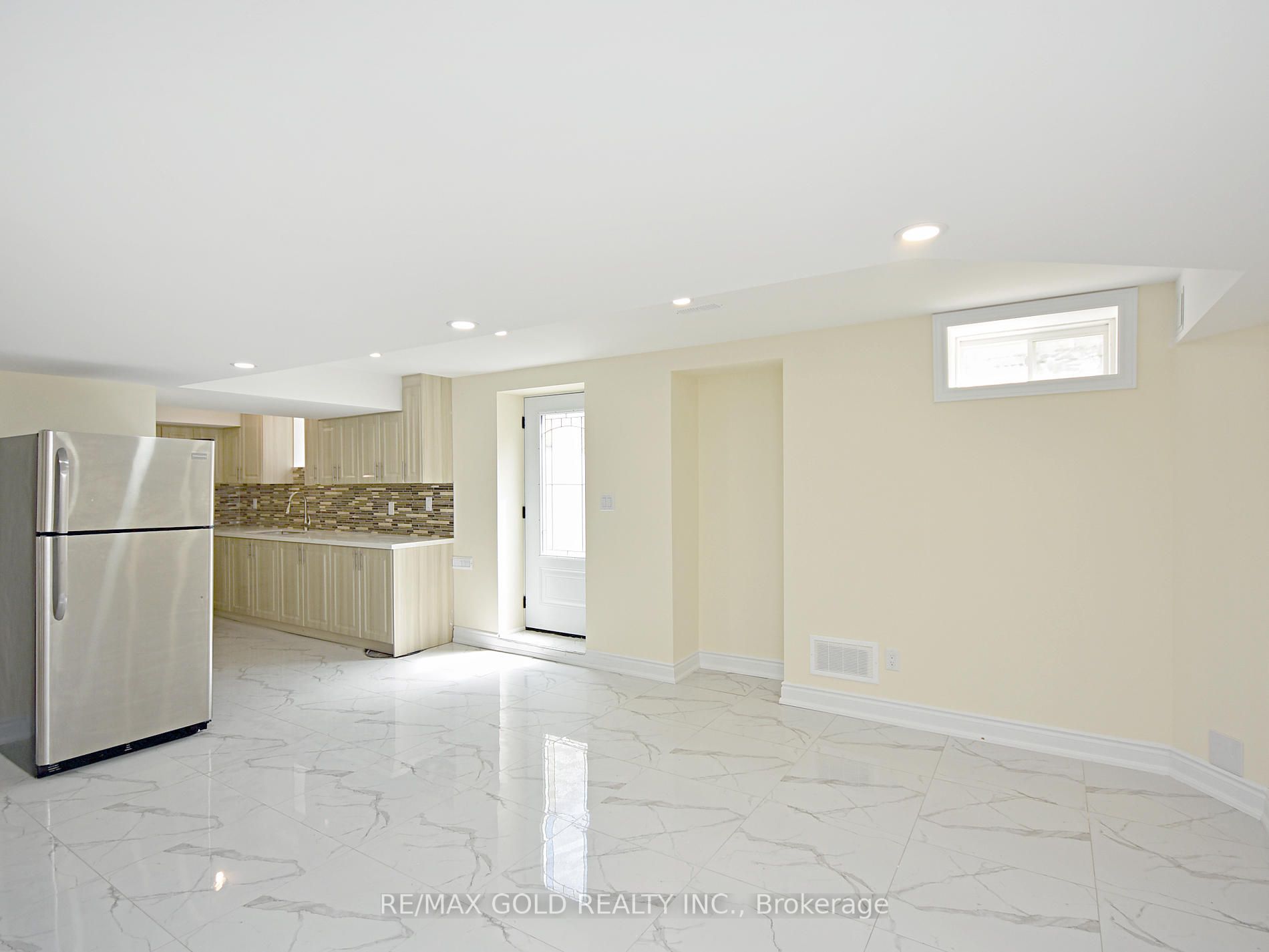 110 Banbridge Crescent Lower