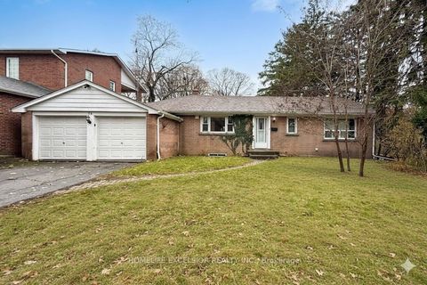 74 Glen Watford Drive W Toronto ON M1S 2C5