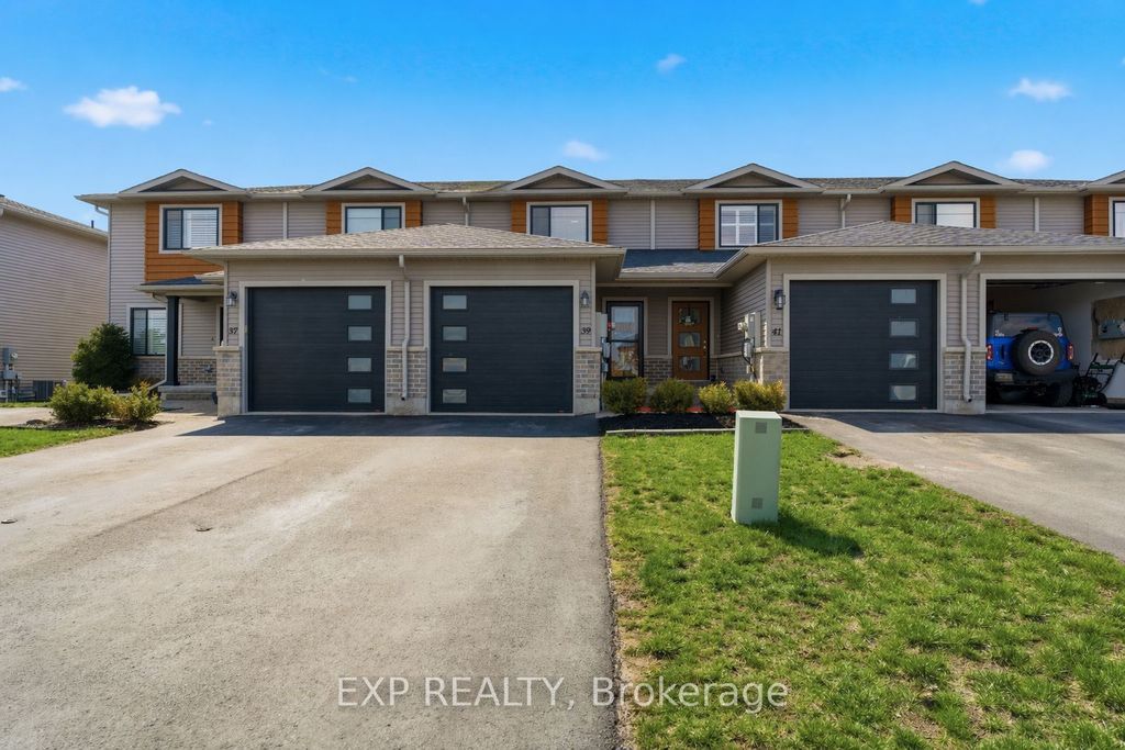 Photo of 39 Ridgeway Place, Belleville, ON K8P 5G3 (MLS # X13038334)