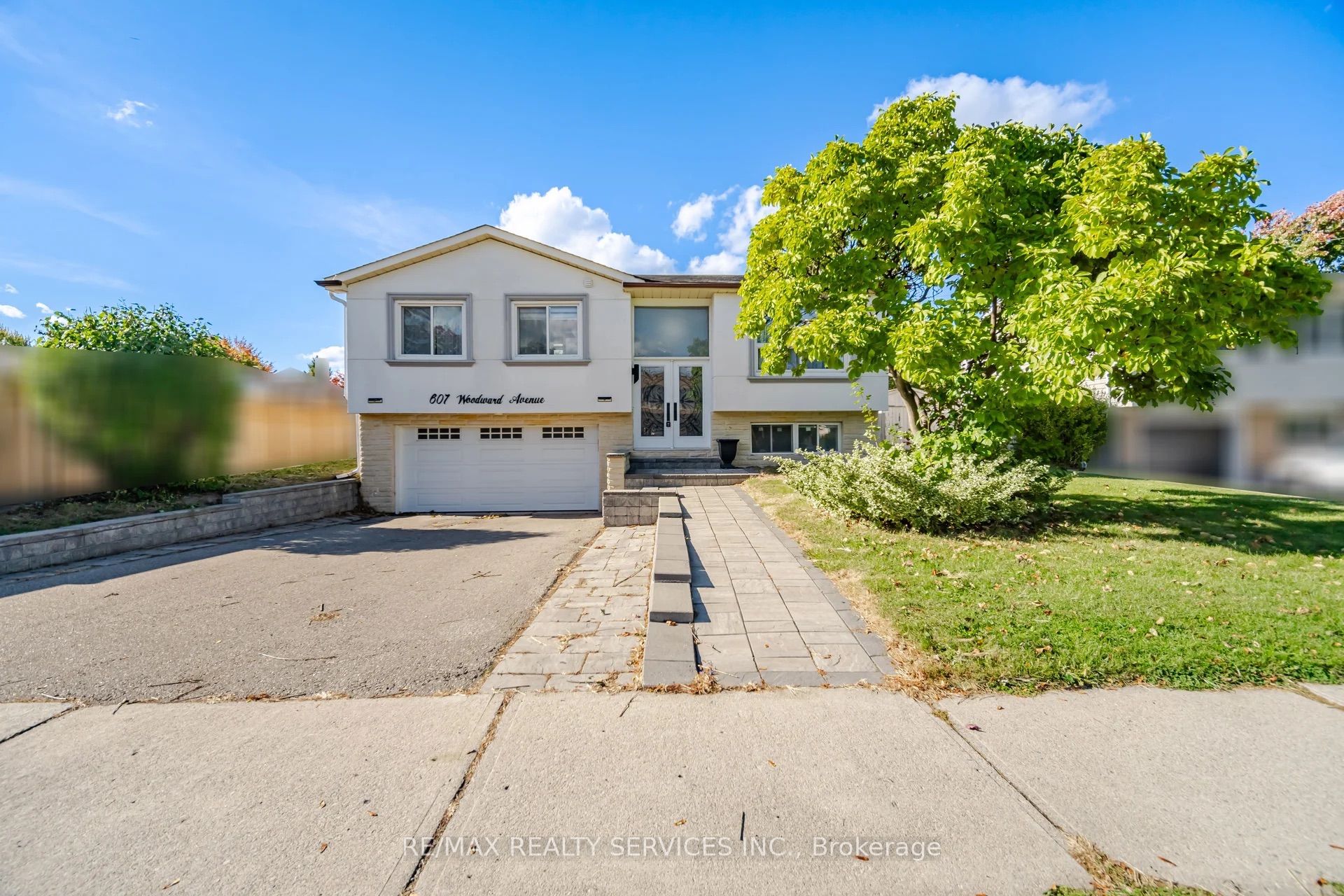 607 Woodward Avenue