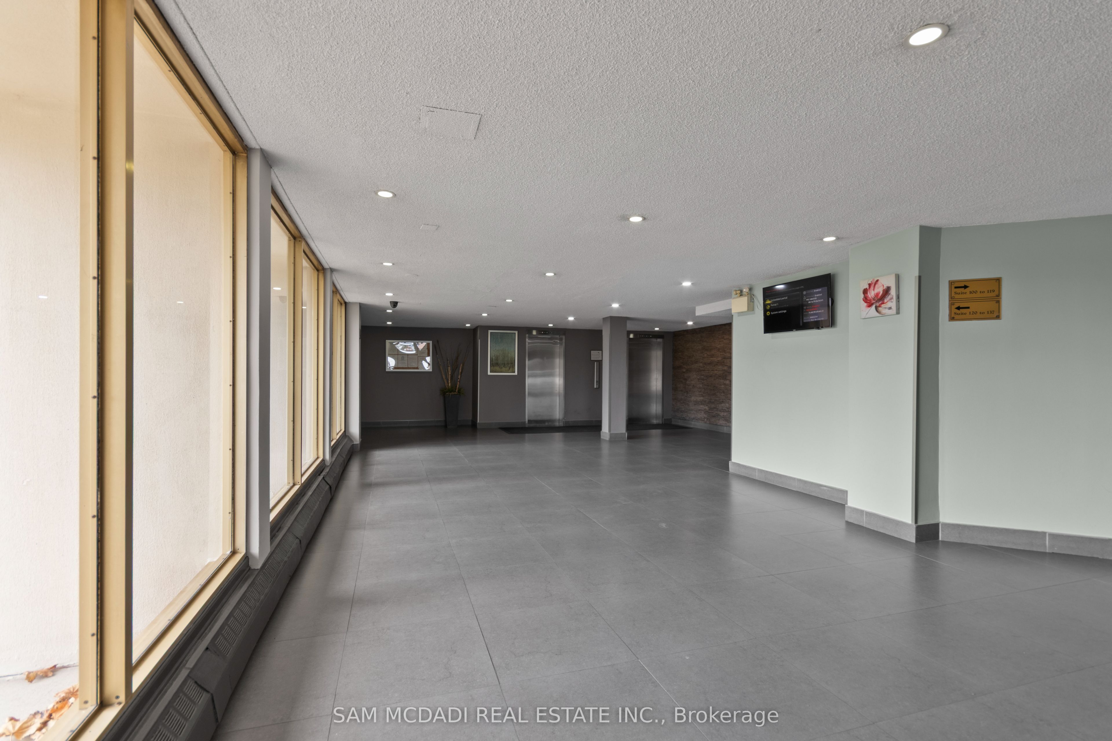 1050 Stainton Drive 211