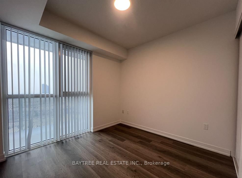 195 Commerce Street 1610