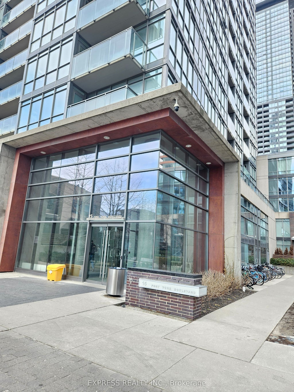 Photo of 15 Fort York Boulevard #705, Toronto, ON M5V 3Y4 (MLS # C13023832)
