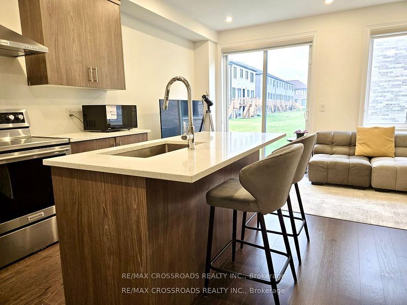 12 SCHMELTZER Crescent