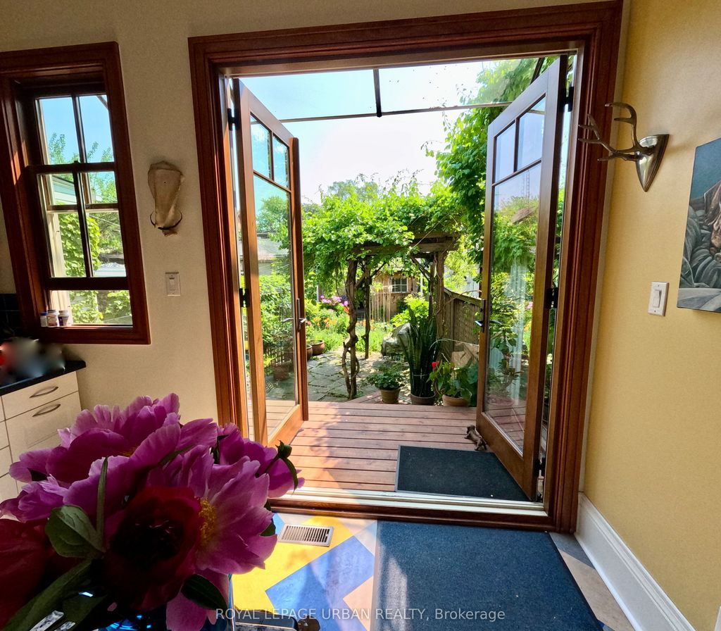 Photo of 33 Euclid Avenue, Toronto, ON M6J 2J7 (MLS # C12962754)