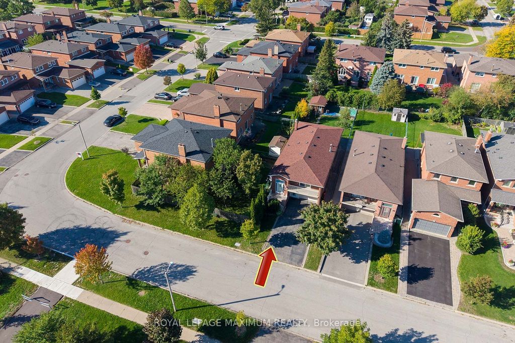 Photo of 42 Kaiser Drive, Vaughan, ON L4L 3V4 (MLS # N12451547)