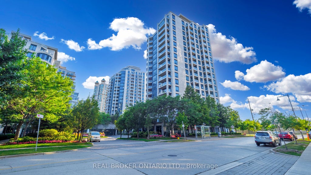 Photo of 2087 Lake Shore Boulevard W #PH7, Toronto, ON M8V 4G3 (MLS # W13783908)