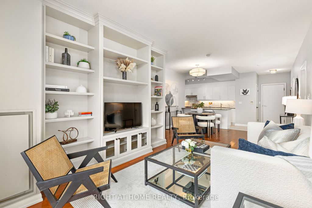Photo of 18 Beverley Street #703, Toronto, ON M5T 3L2 (MLS # C12290982)