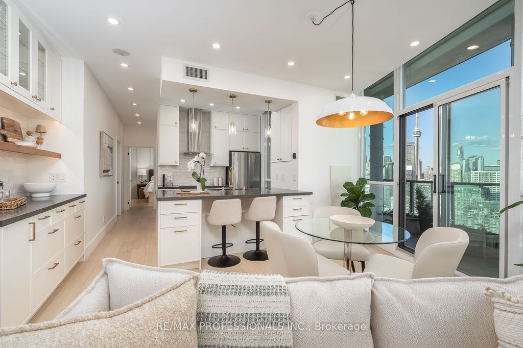 Photo of 219 Fort York Boulevard #3804, Toronto, ON M5V 1B1 (MLS # C13223972)
