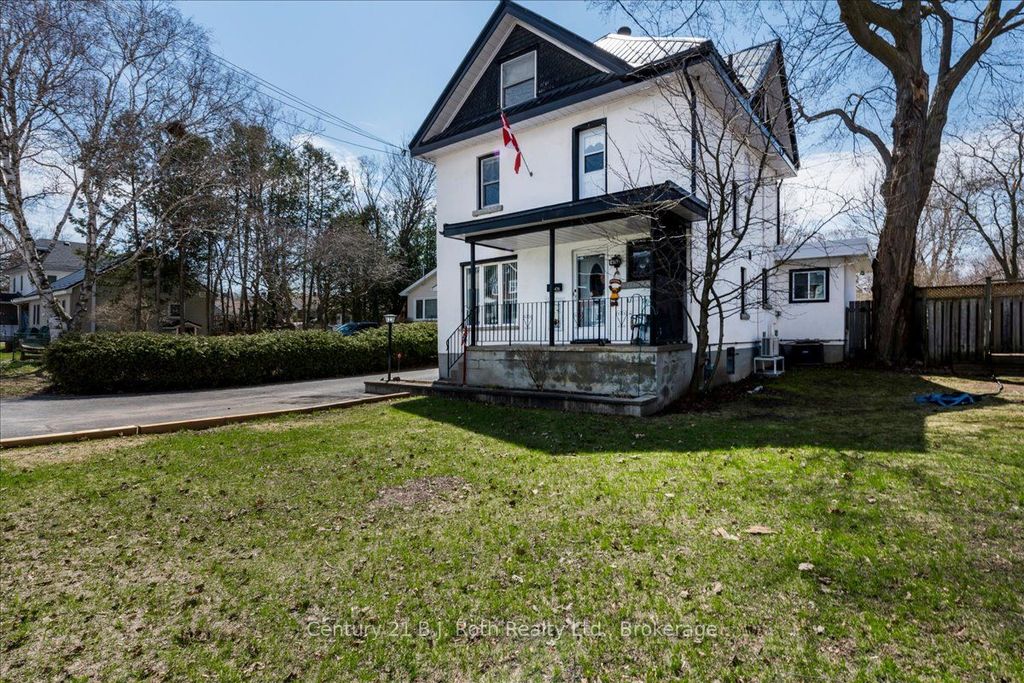 Photo of 476 Russell Street, Midland, ON L4R 3B3 (MLS # S13033158)