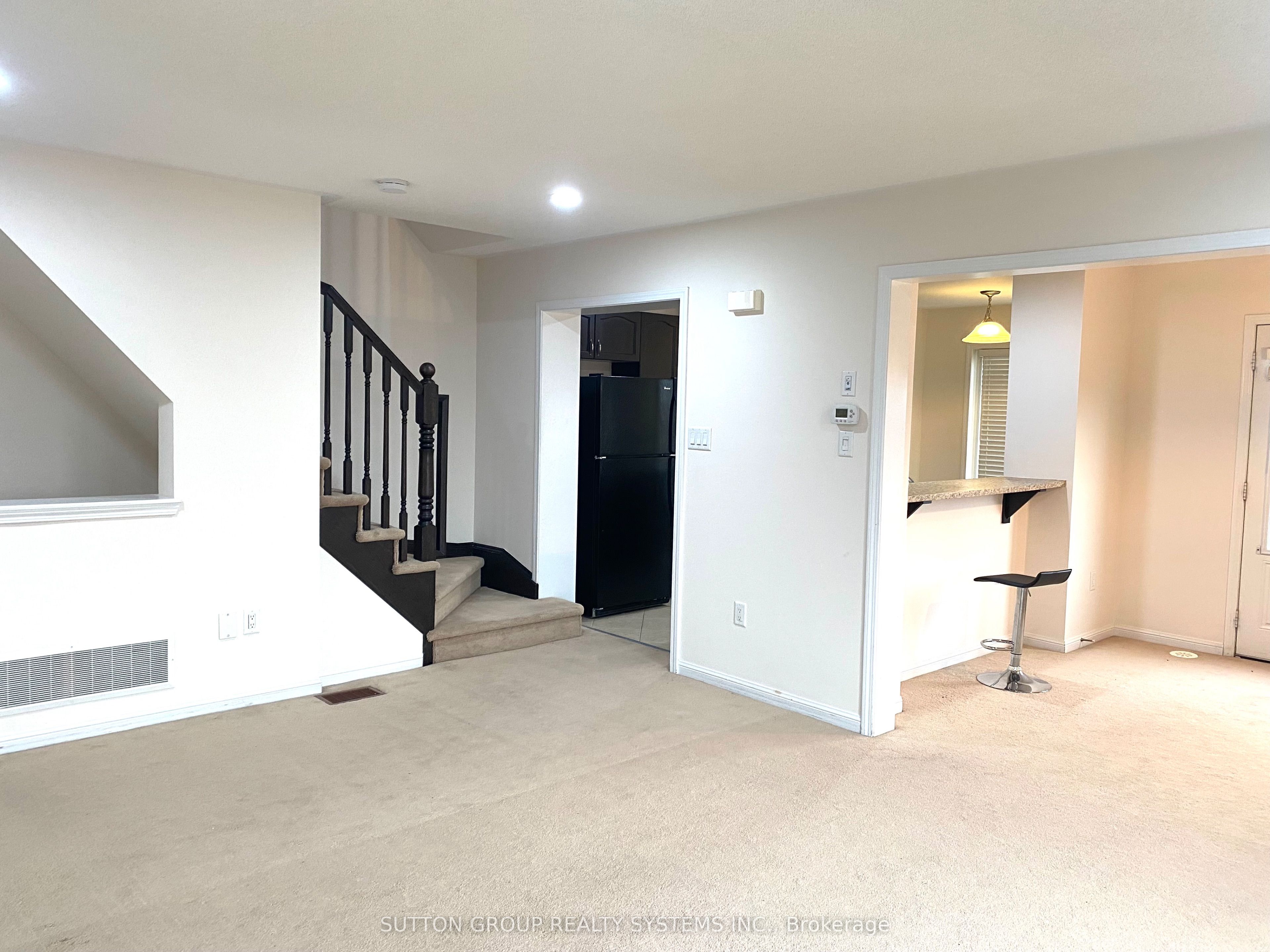 39 Suitor Court