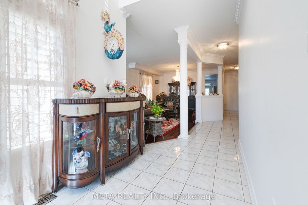 Photo of 75 Olivia Marie Road, Brampton, ON L6Y 0N1 (MLS # W13014410)