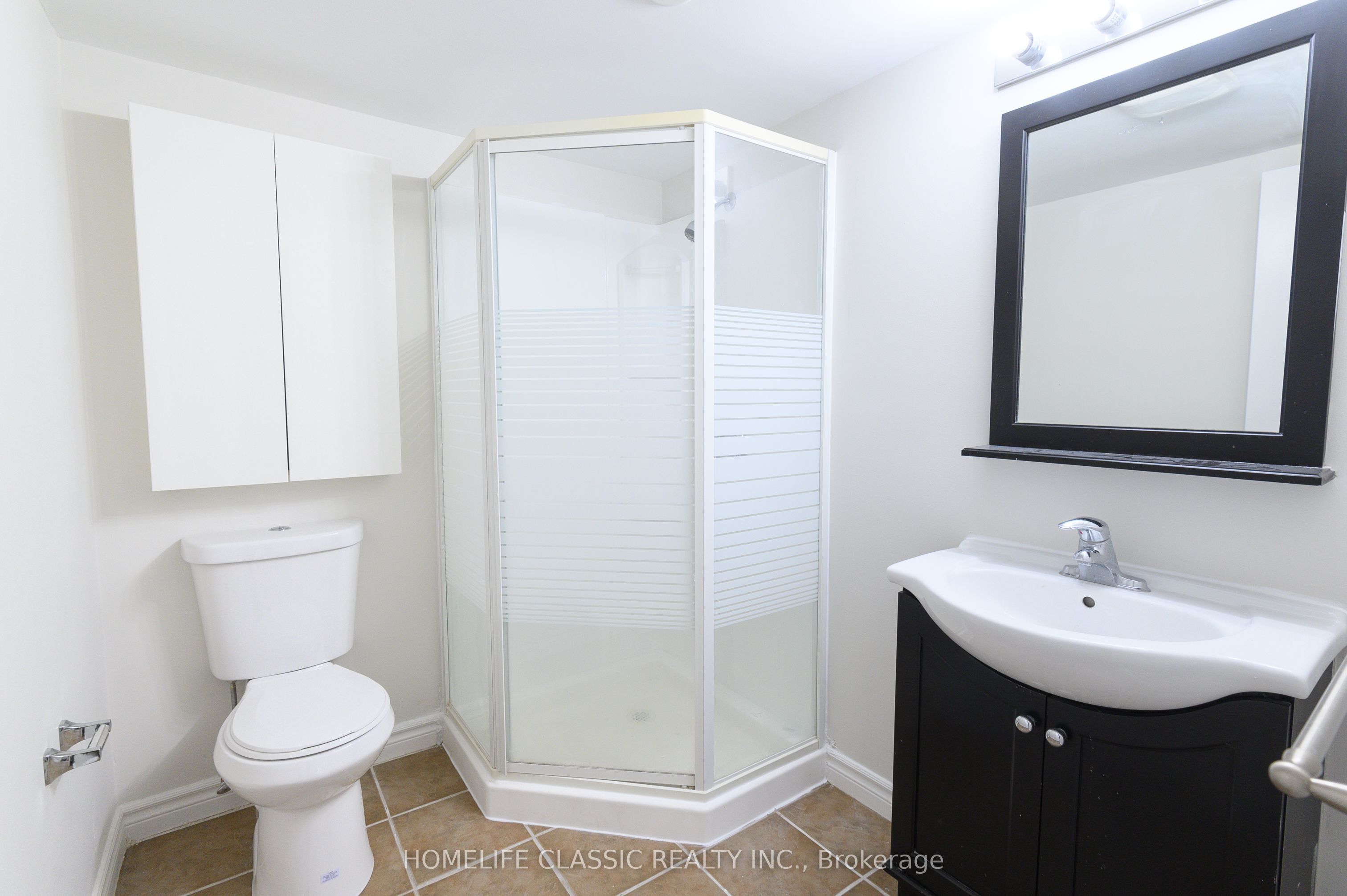 2915 Bur Oak Avenue Lower Unit