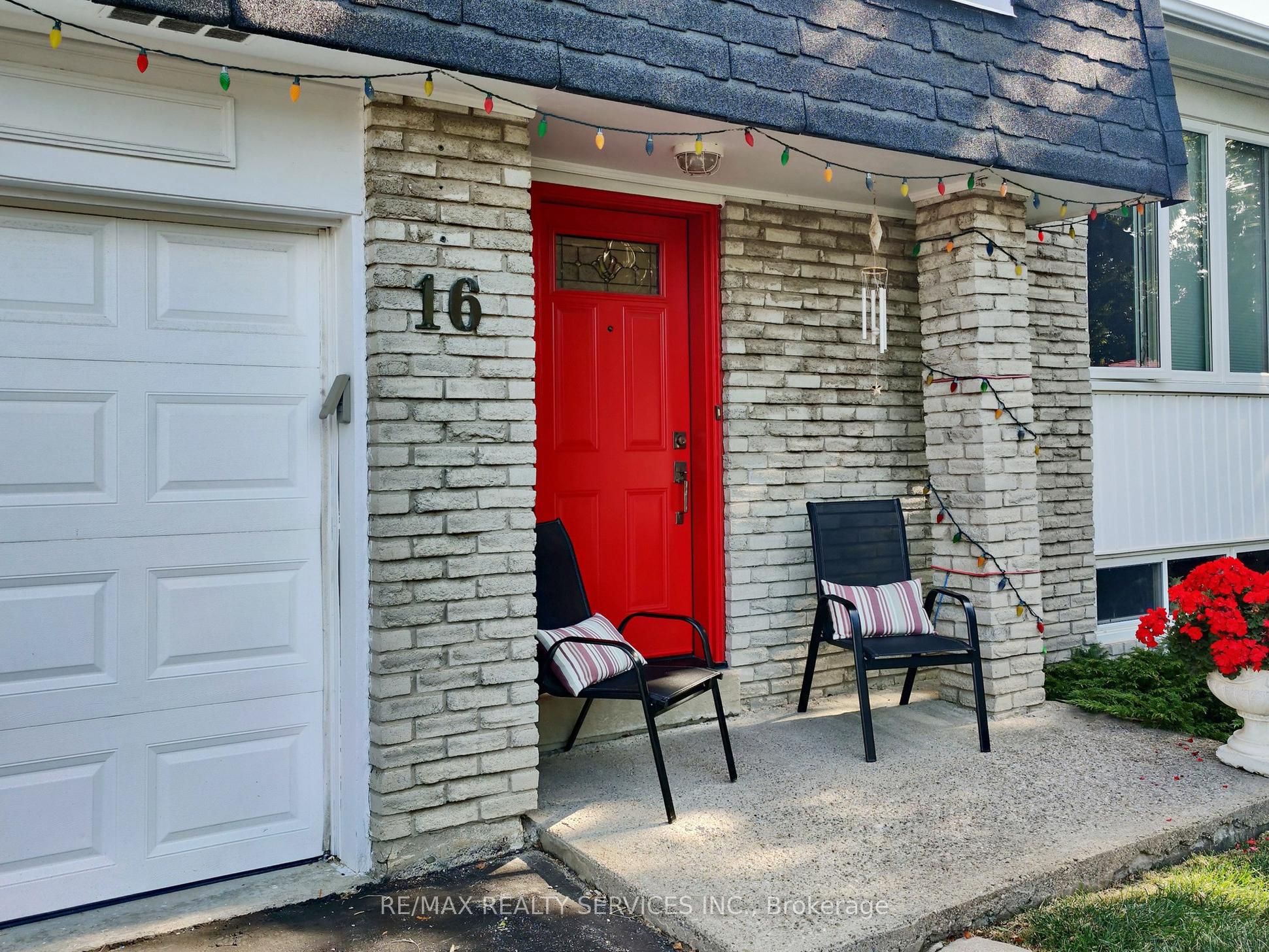 16 Grassington Crescent