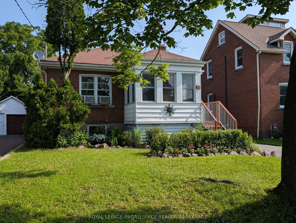 Photo of 51 Dundas Street, Kingston, ON K7L 1N4 (MLS # X14081502)