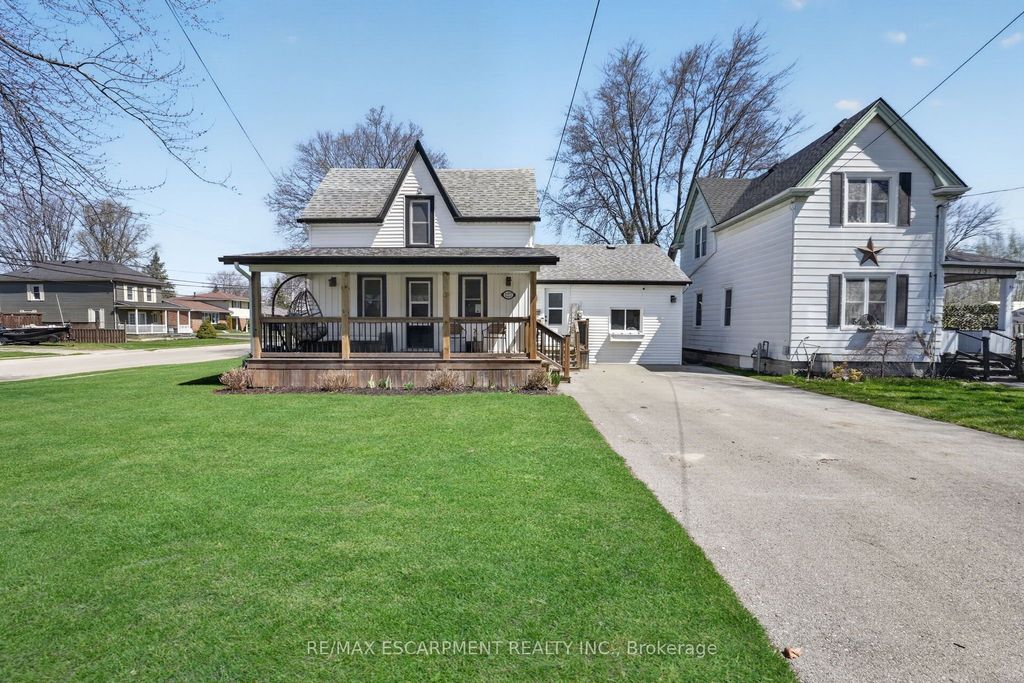 Photo of 127 Cross Street W, Haldimand, ON N1A 1N3 (MLS # X13042398)