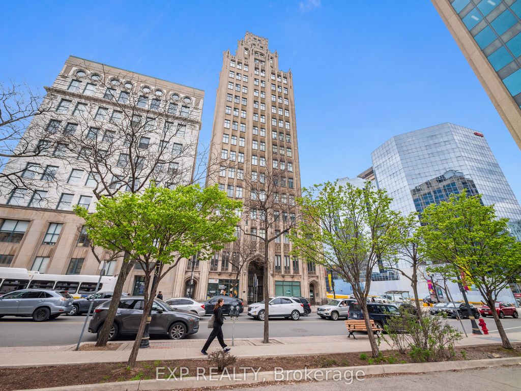 Photo of 36 James Street S #805, Hamilton, ON L8P 4W4 (MLS # X13087948)