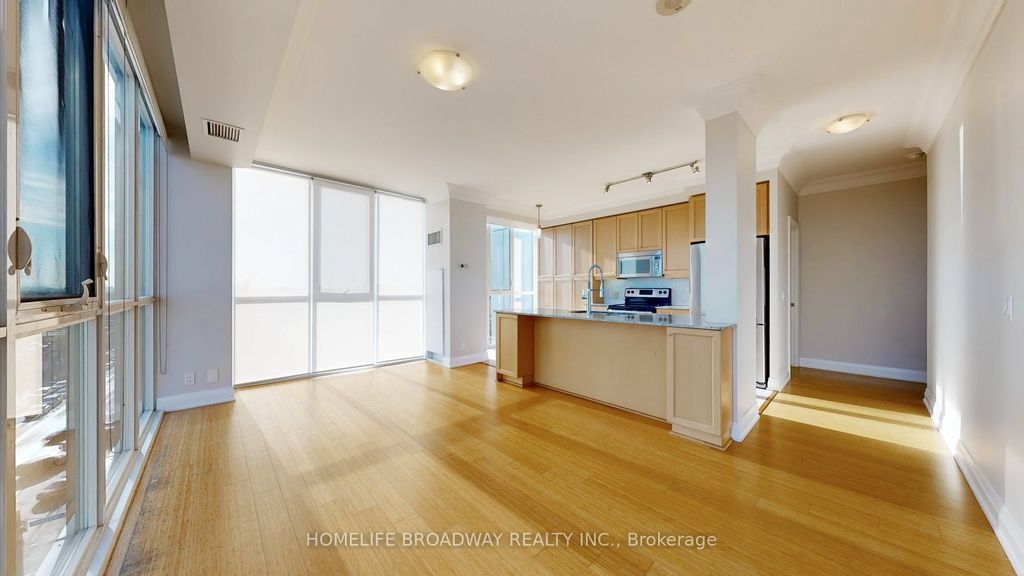 Photo of 530 St Clair Avenue W #608, Toronto, ON M6C 0A2 (MLS # C12417955)