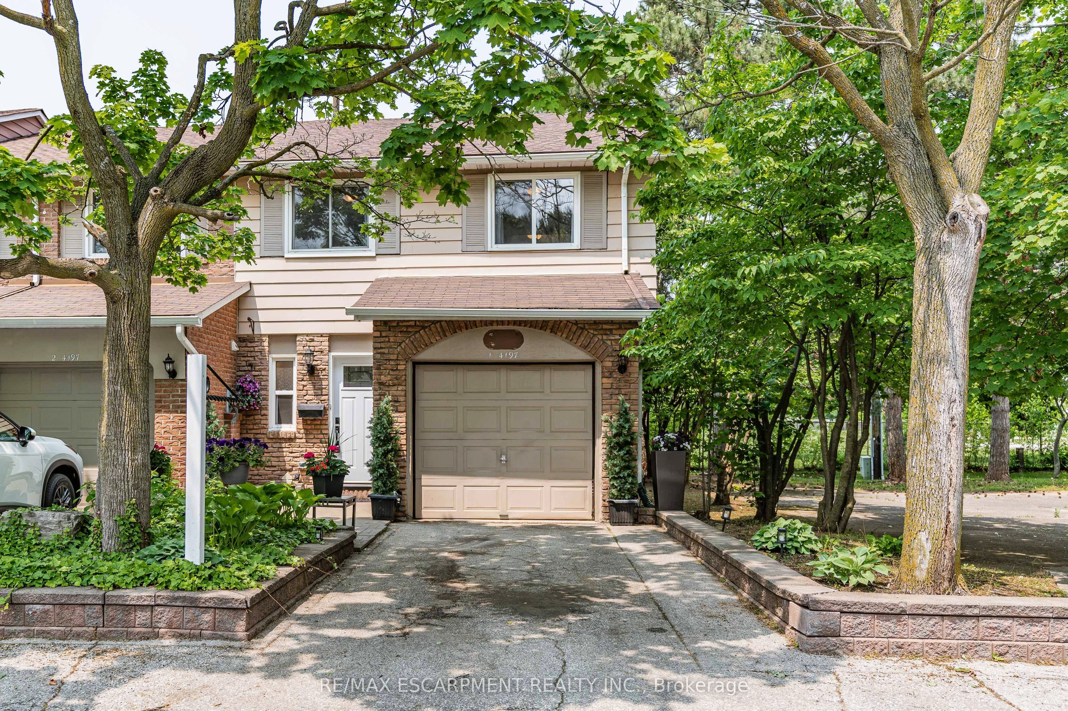 4197 Longmoor Drive 1