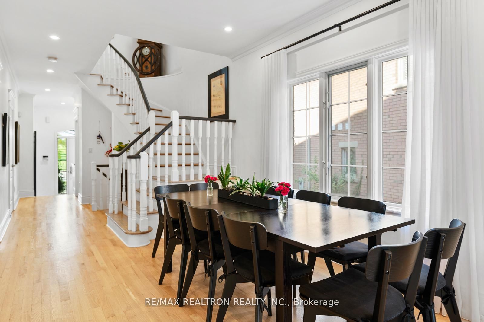 136 Kingsbridge Circle