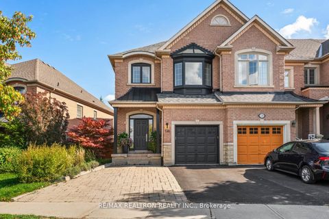 136 Kingsbridge Circle Vaughan ON L4J 8P2