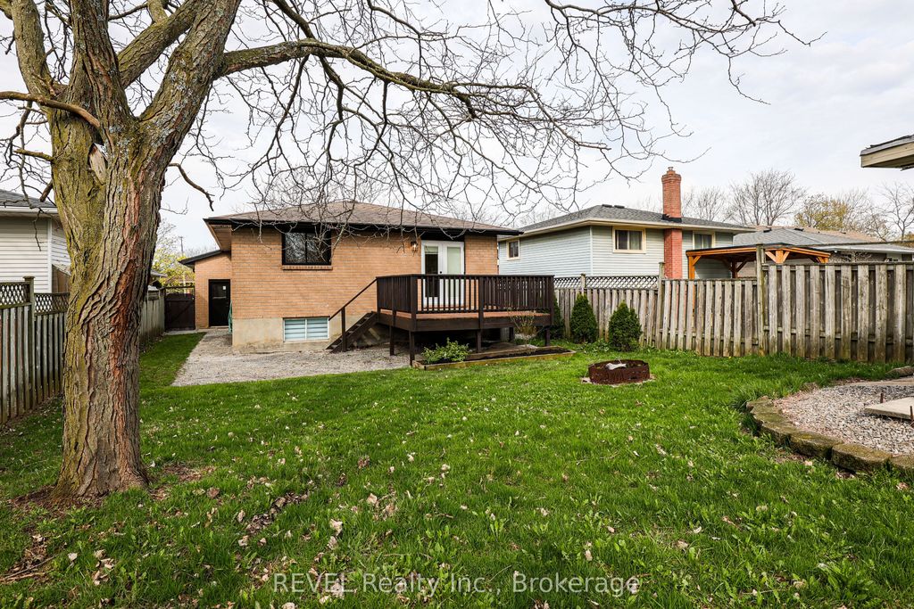 Photo of 12 Andrea Drive, St. Catharines, ON L2S 3N7 (MLS # X13171868)