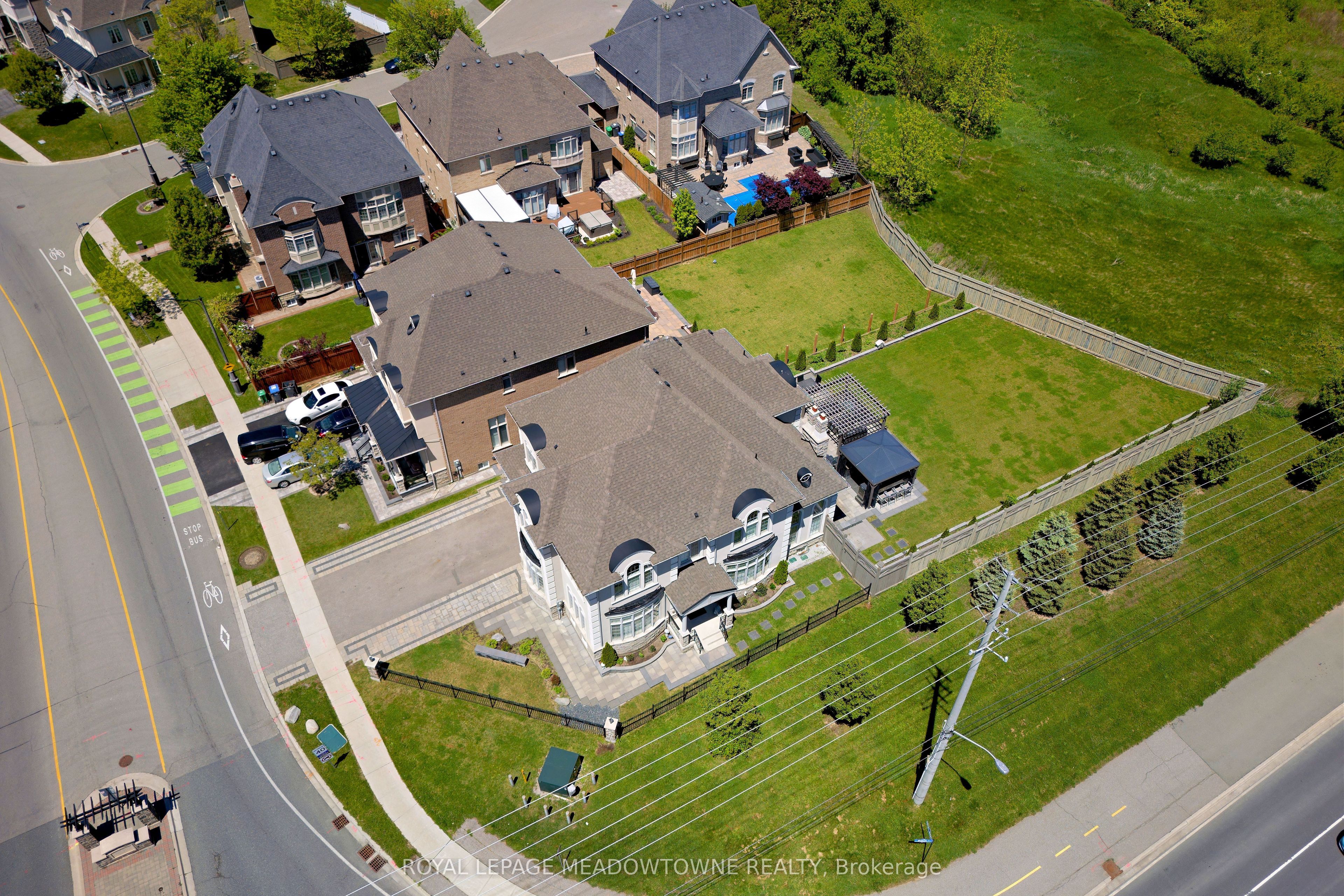 1 Royal West Drive