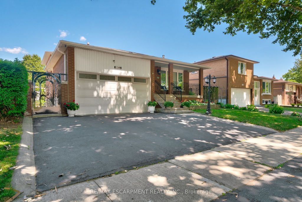 Photo of 1149 Dowland Crescent, Burlington, ON L7T 4C7 (MLS # W13087468)