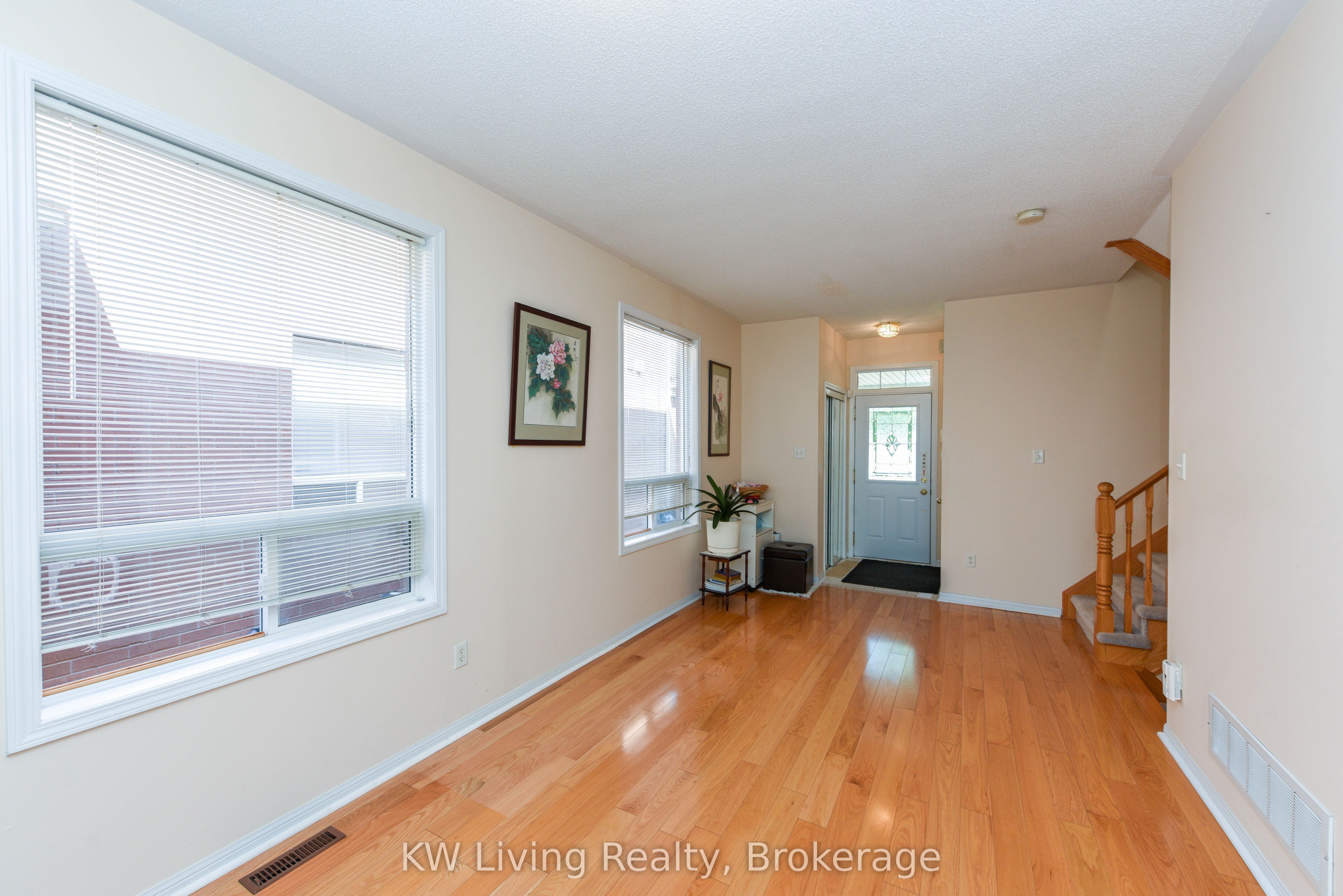 1387 Weir Chase