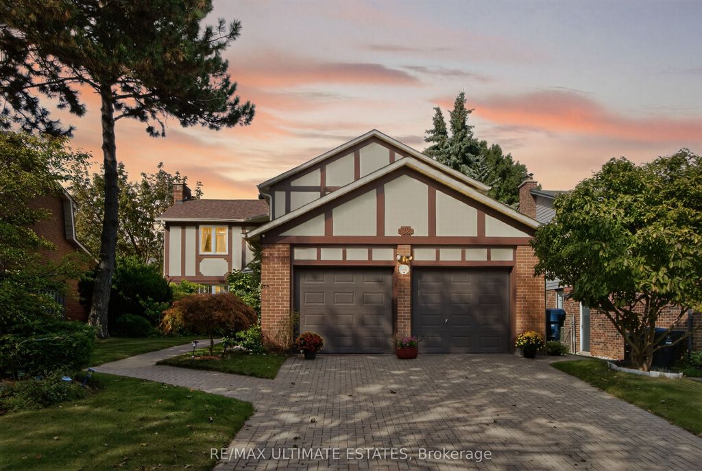 Photo of 32 Mossgrove Trail, Toronto, ON M2L 2W3 (MLS # C12453532)