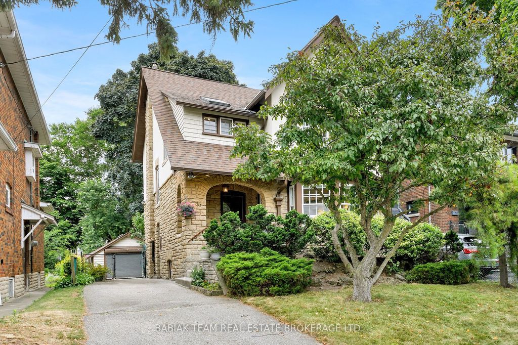 Photo of 16 Palisades N/A, Toronto, ON M6S 2W8 (MLS # W12414922)