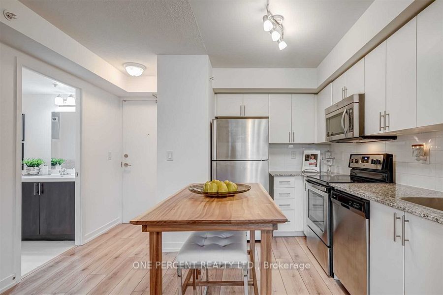 Photo of 1420 Dupont Street #406, Toronto, ON M6H 0C2 (MLS # W13488374)